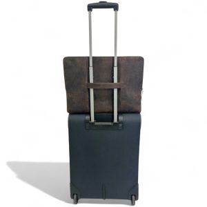 Leren Laptopsleeve (2) Photoroom